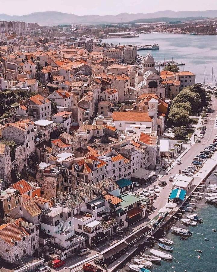 Apartments Lucija Solaris Sibenik Bagian luar foto