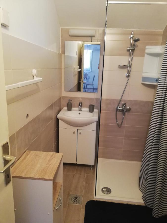 Apartments Lucija Solaris Sibenik Bagian luar foto