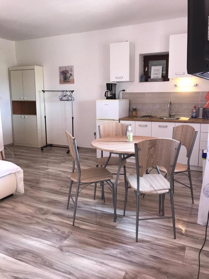 Apartments Lucija Solaris Sibenik Bagian luar foto